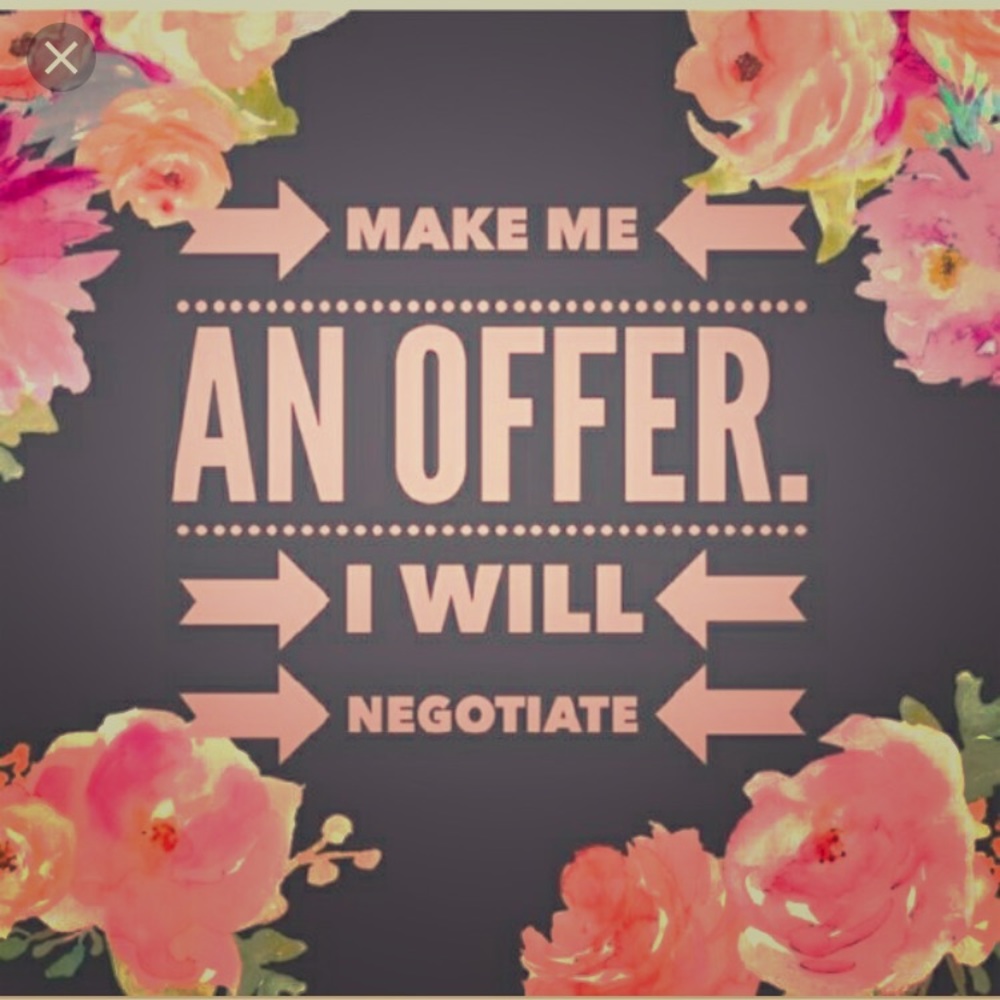 💋REASONABLE OFFERS WELCOME!💋